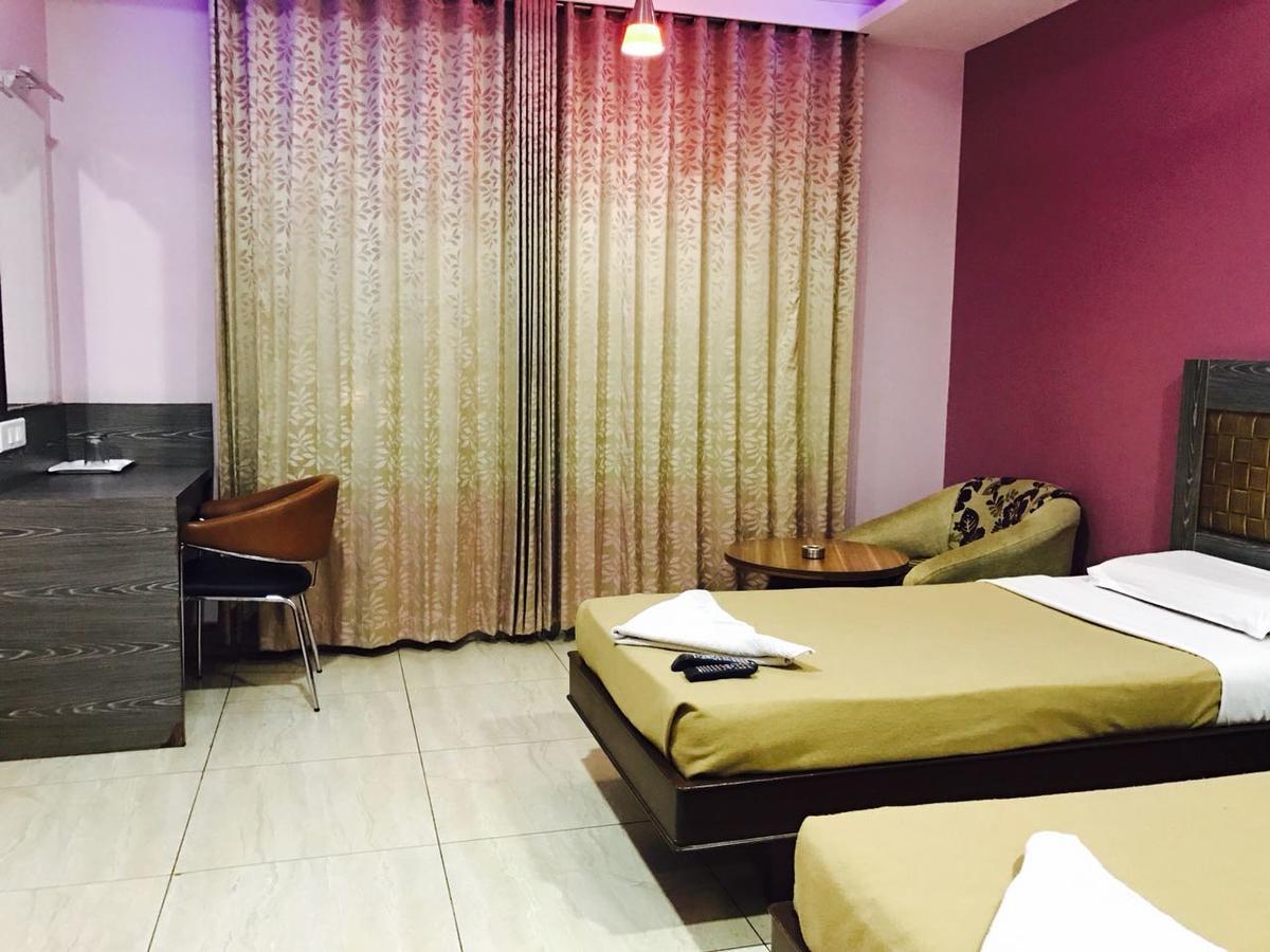 Iroomz Vaishali Residency Ballari Zewnętrze zdjęcie